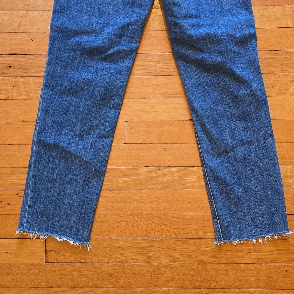 NWT, Kut From The Kloth, Rachael Fab AB Distressed Mom Jean, Medium Wash, 2 - Picture 12 of 14